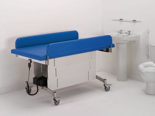 Wickelstation für Krankenhaus - G and S Smirthwaite Ltd.  - biologische Reinigung möglich