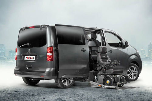 Fahrzeug für Personen mit eingeschränkter Mobilität / Großraumlimousine - Peugeot Traveller - PARAVAN - seitlicher Eingang