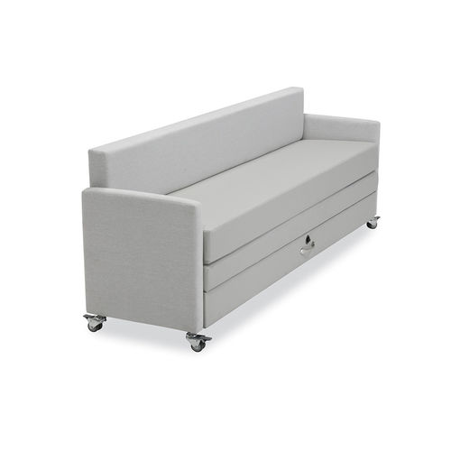 Patientenzimmer-Schlafsofa - Sleeper Bench - IoA Healthcare - für mehrere Personen