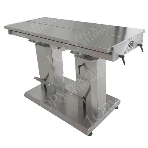 Hydraulisches OP-Tisch fur Tierpraxen - Valery - Lory Progetti Veterinari srl - für Großtiere / hövenverstellbarer / zweiteilig