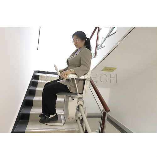 Treppenlift für Treppen - Rooe Medical