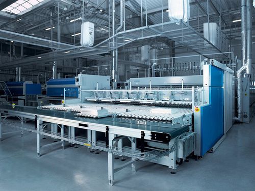 Faltmaschine für Laken / mit Stapelsystem - Napkin & BottomUp - Jensen-Group