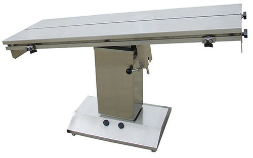 Elektrische OP-Tisch fur Tierpraxen - 658E-VT, D600-00 - Tristar Vet - für Großtiere / für Haustiere / V-Platte