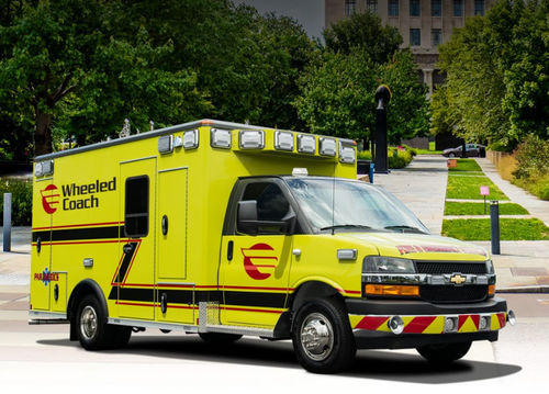 Rettungswagen mit Patientenraum - 3148 - Wheeled Coach - Typ III / elektrisch