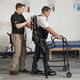 Gangtraining-Exoskelett / zweibeinig / aufrechte Haltung / Mobilität der unteren Gliedmaßen
