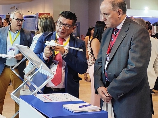 Auf dem Miconvey-Stand auf der IFSO LAC 2024 herrscht Hochbetrieb!