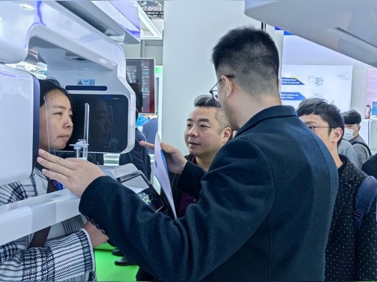 LargeV glänzt auf der 2024 Dental South China International Exhibition