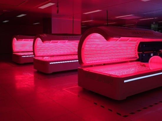 Wir laden Sie ein, die magiquehuaer Rotlichttherapie-Bettfabrik zu besuchen