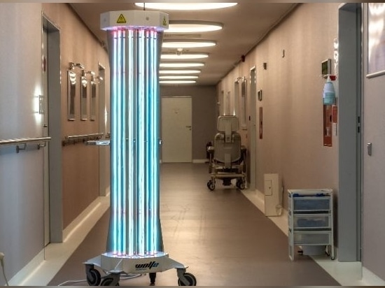 UV-C-Licht-Desinfektionsroboter: Effektive Bekämpfung von Candida Auris