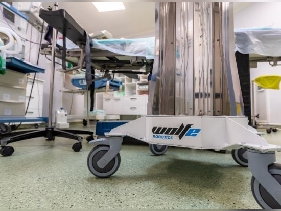 UV-C-Licht-Desinfektionsroboter: Effektive Bekämpfung von Candida Auris