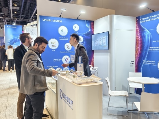 Forwards Medical präsentiert sein innovatives Portfolio auf der EuroSpine 2025
