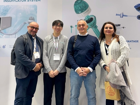 Medica 2025 Tag 1: Ein fruchtbarer Start!