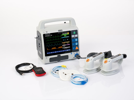 Defibrillation mit Pads oder Paddeln