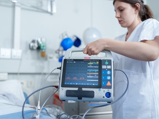 Der Defibrillator/Patientenmonitor ARGUS PRO LifeCare 3 von SCHILLER: